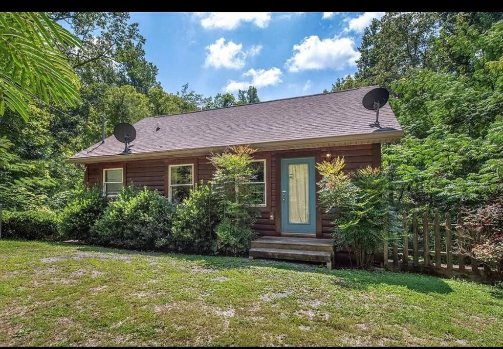 Smokey Mountain Retreat, Hot Tub, Game Room, Sleeps 8! جاتلينبرج المظهر الخارجي الصورة